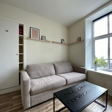 Small, Central And Quiet Studio Apartment In Alesund Bagian luar foto